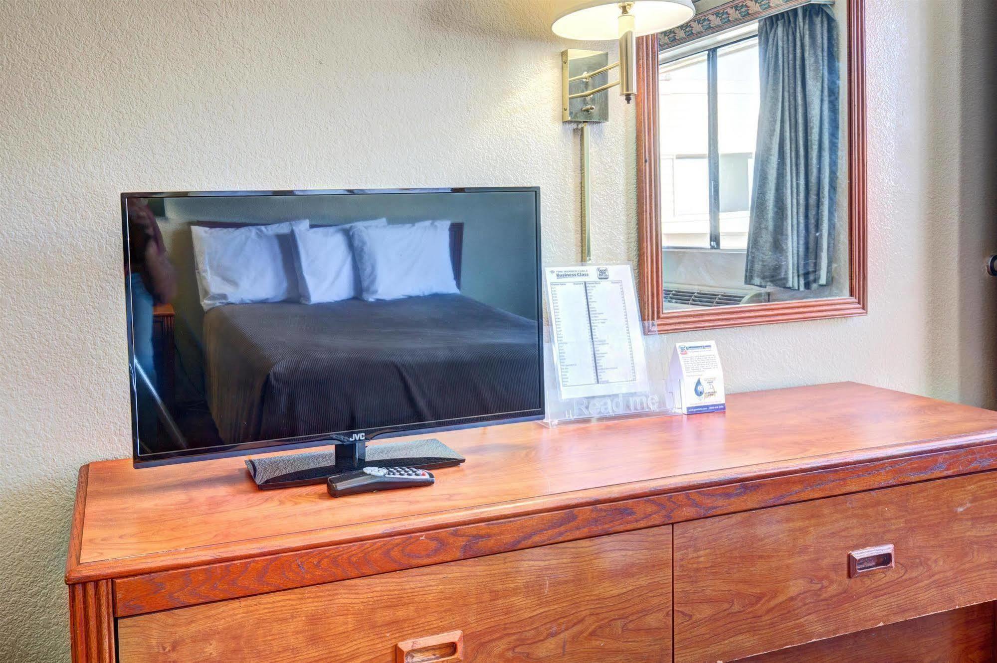 Good Nite Inn Redlands Extérieur photo